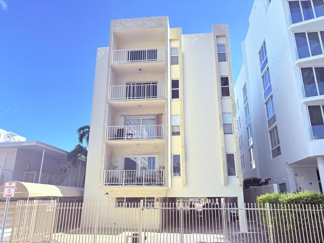 1245 West Ave Condo photo 2