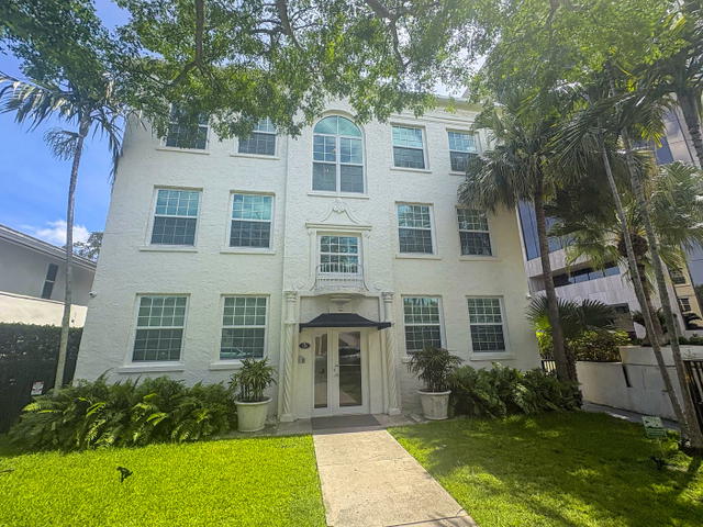 130 Antiquera Av  photo 2