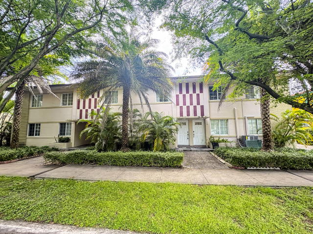 1300 Salzedo St  photo 2