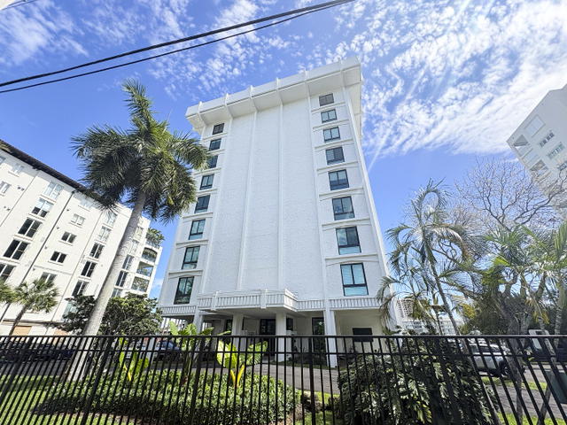 1600 Bayshore Lane Condo photo 2