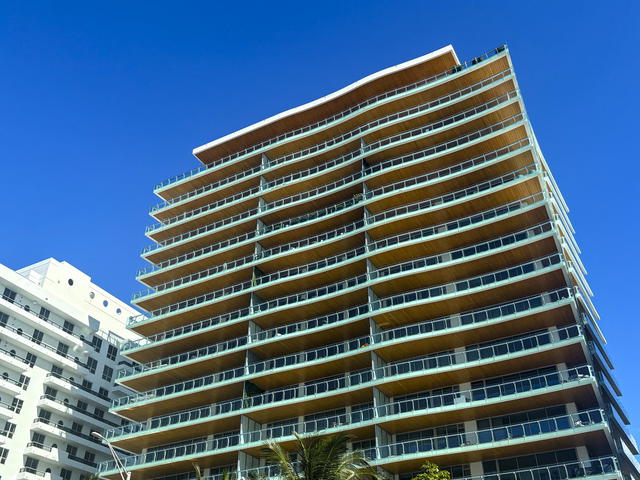 57 Ocean  photo 2