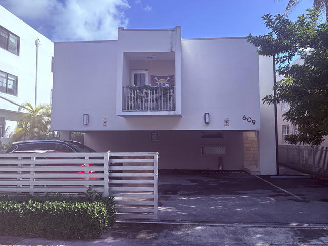 609 Euclid Condo photo 2