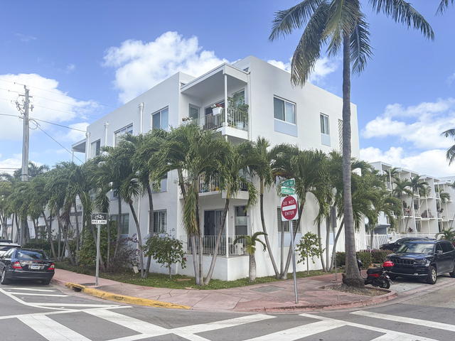 641 Espanola Way Condo photo 3