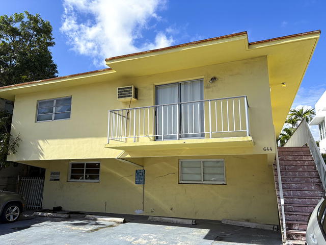 644 Euclid Ave Condo photo 2