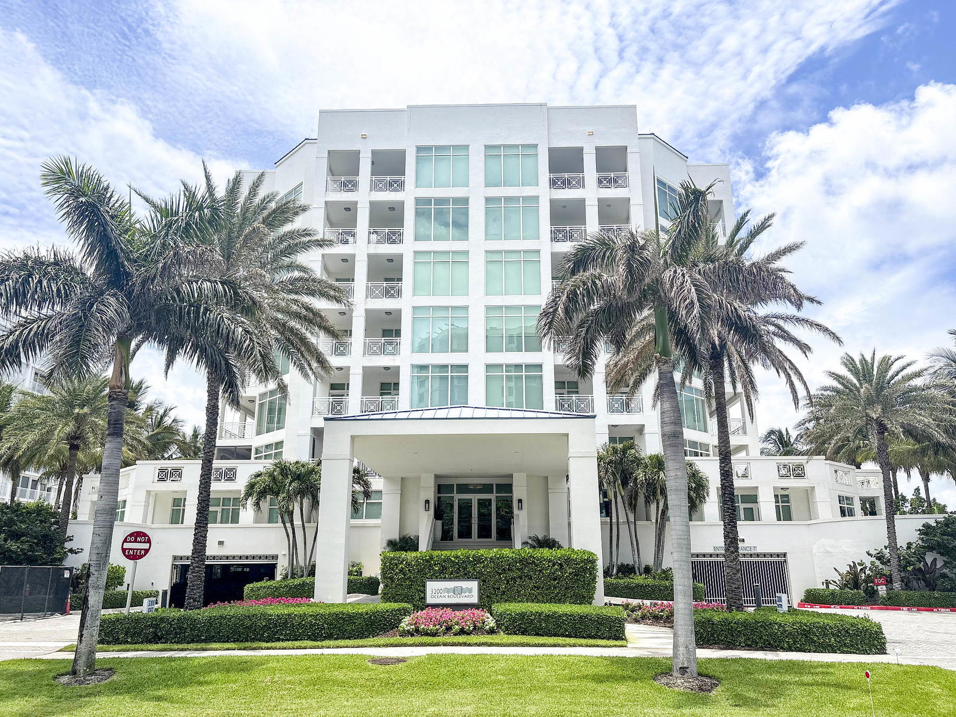 A Seagate Condo