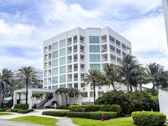 A Seagate Condo photo 2