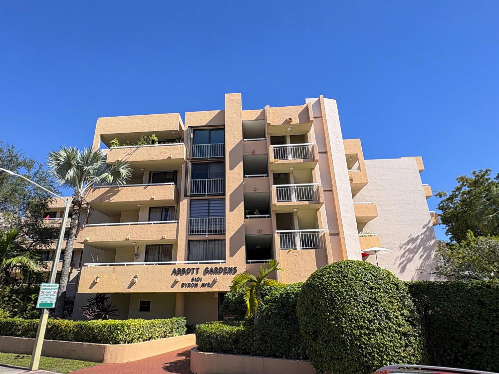 Abbott Gardens Condo