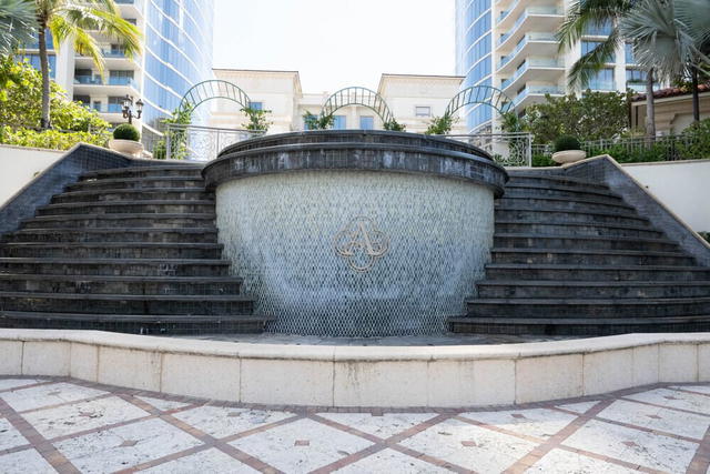 Acqualina Residences  photo 2