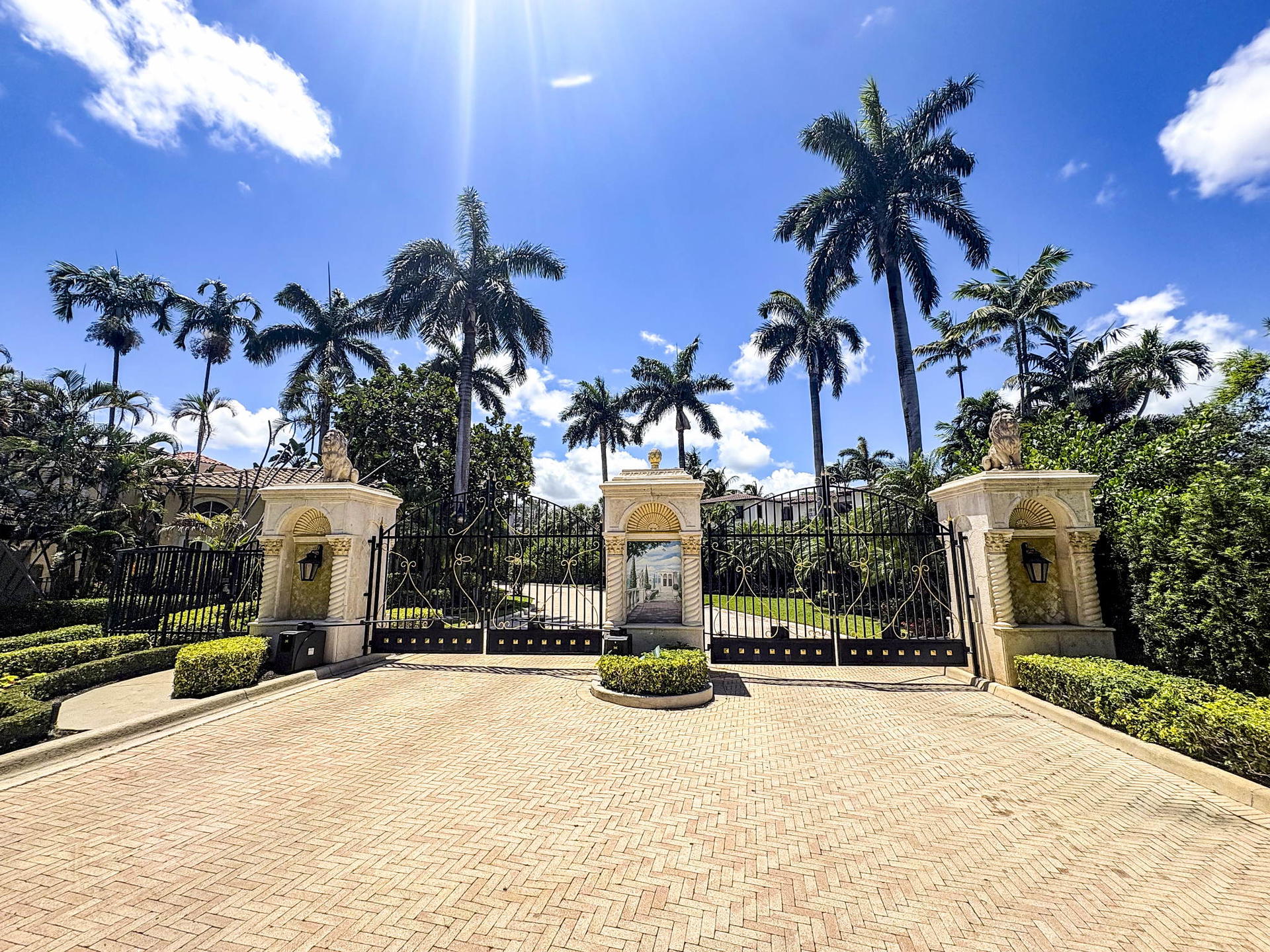 Addison Estates