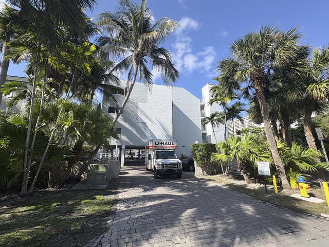 Aquarius By The Sea Condo photo 2