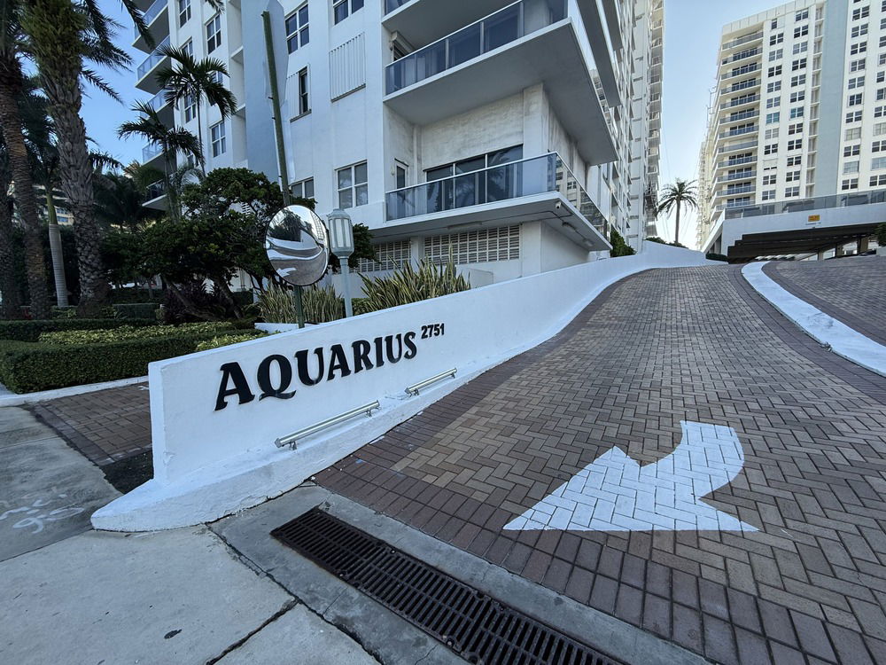 Aquarius condo main photo