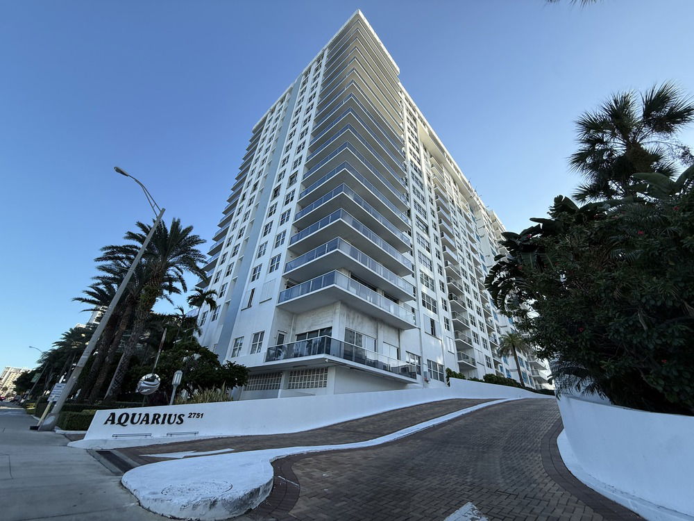 Aquarius condo photo 2