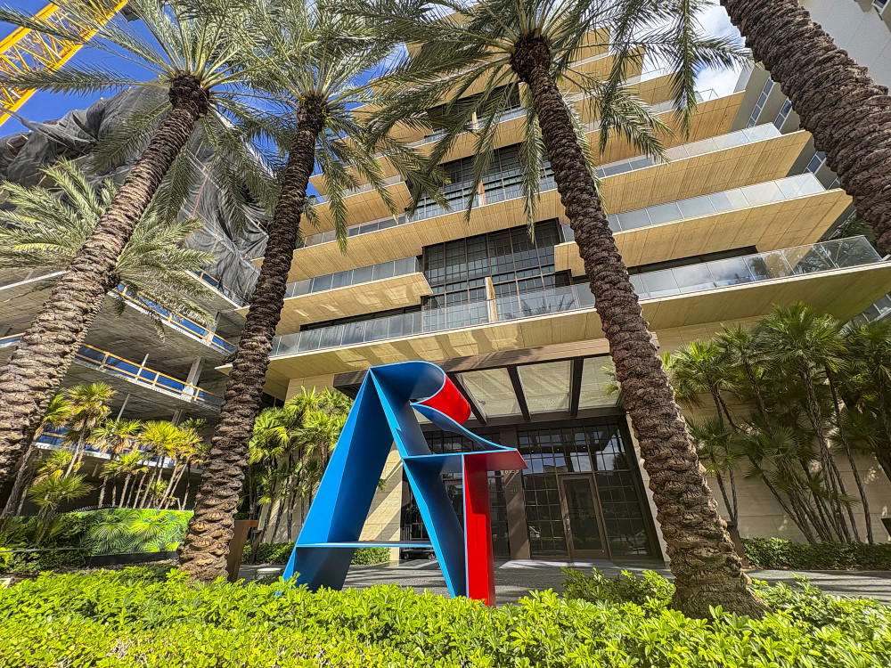 Arte Surfside