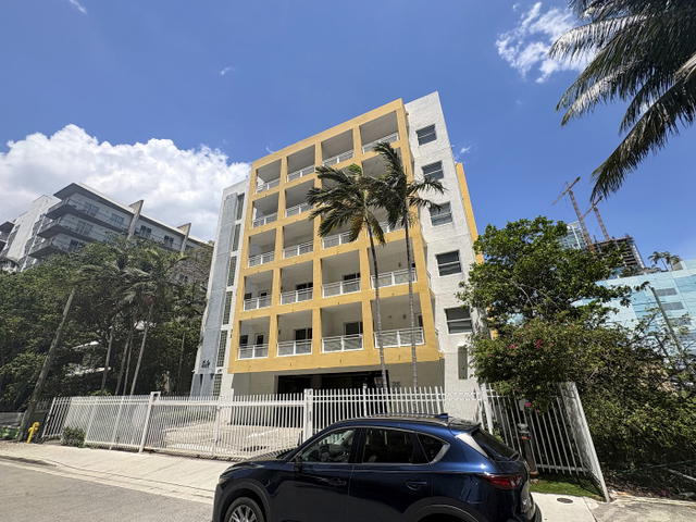 Bahia Biscayne Condo photo 2