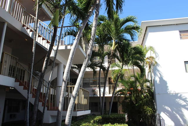 Bays Water Condo photo 2