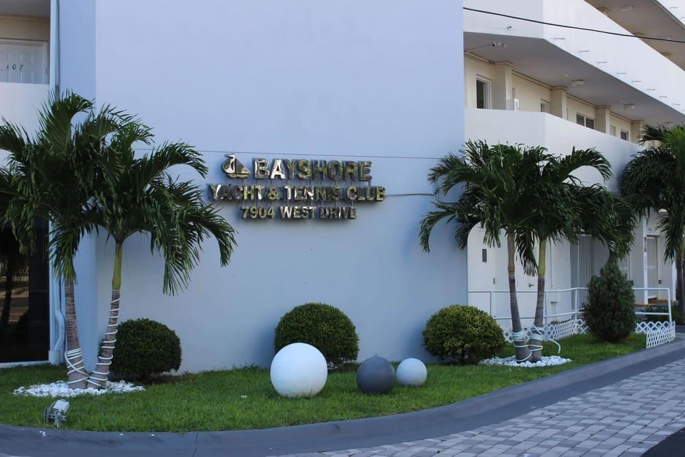 Bayshore Yacht & Tennis Club - 1