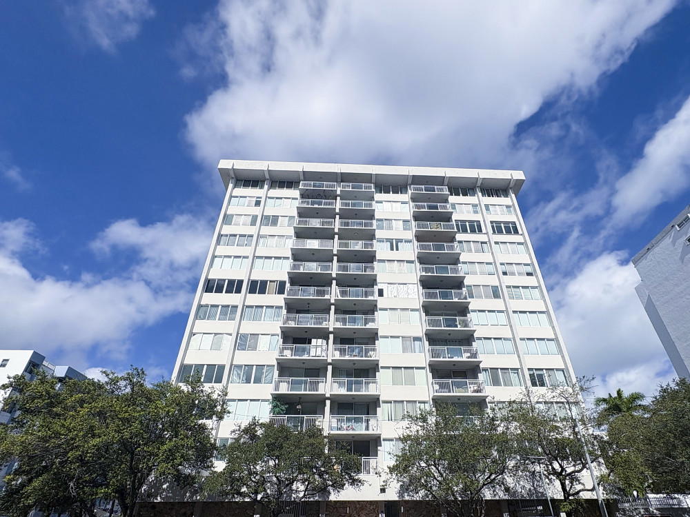 Bayview Condo at North Bay Village