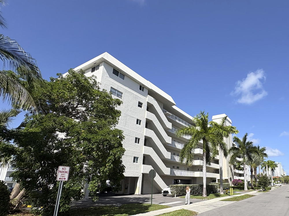 Bayview Point South Condo
