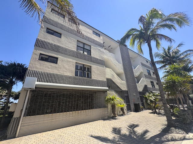 Beachfront South Condo photo 3