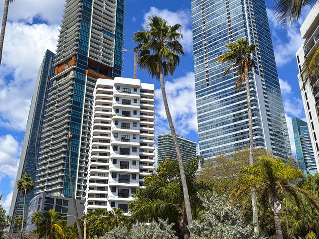 Brickell East Condo photo 3