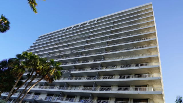 Brickell Harbour  photo 3
