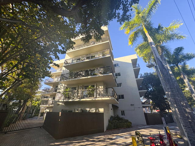 Brickell Terrace Condo photo 2