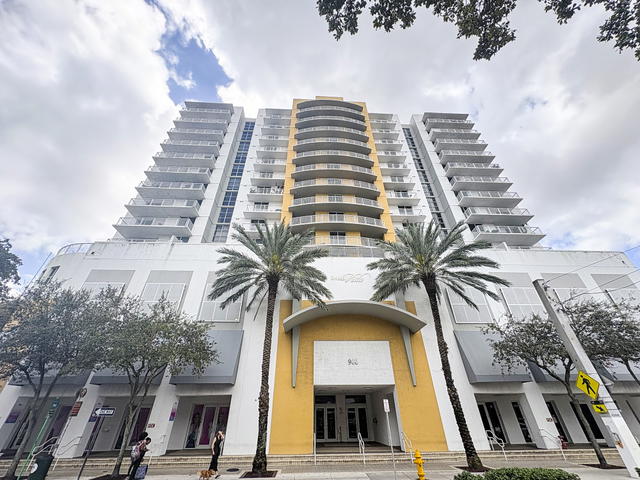 Brickell Vista Condominium photo 2