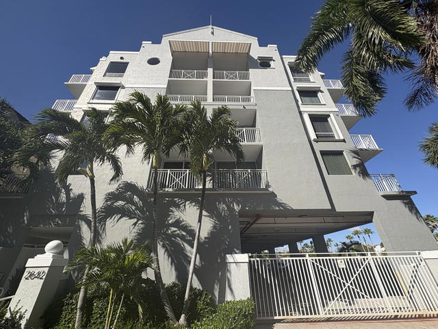 Capomar Condo photo 3