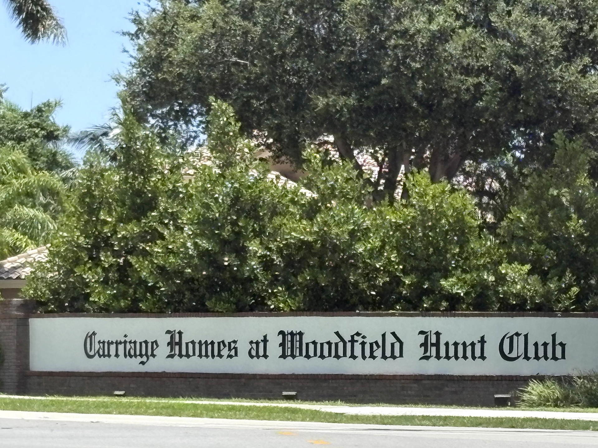 Carriage Homes of Woodfield Hunt Club