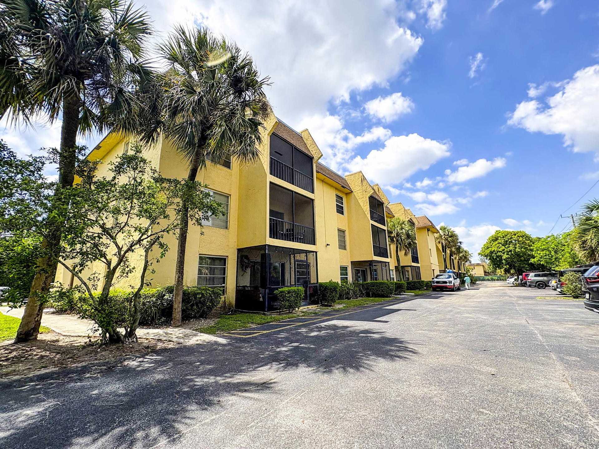 Casa del Rio Condo