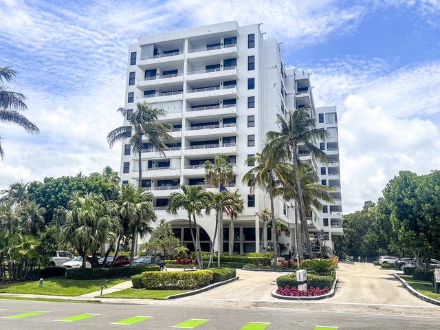 Casuarina Condo photo 3