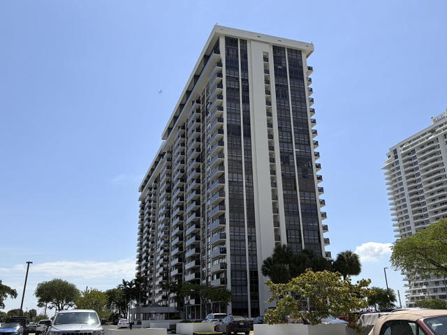 Charter Club Condo photo 3