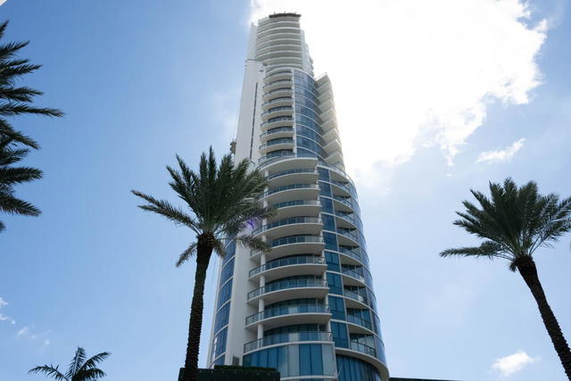 Chateau Beach Residences  photo 2