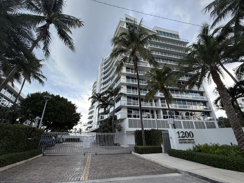 Coconut Grove Residences