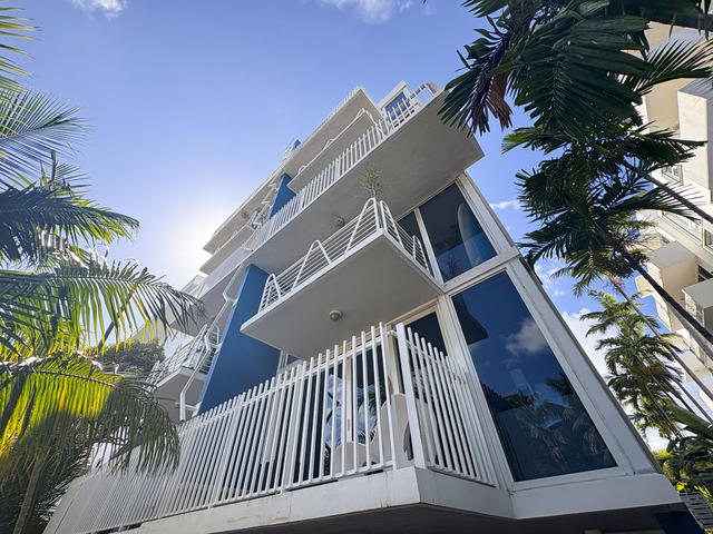 Collins Park Condo photo 3