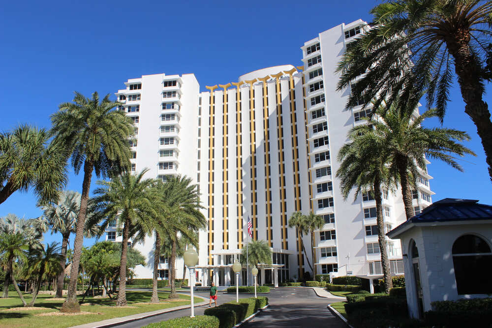 Fountainhead condo photo 2