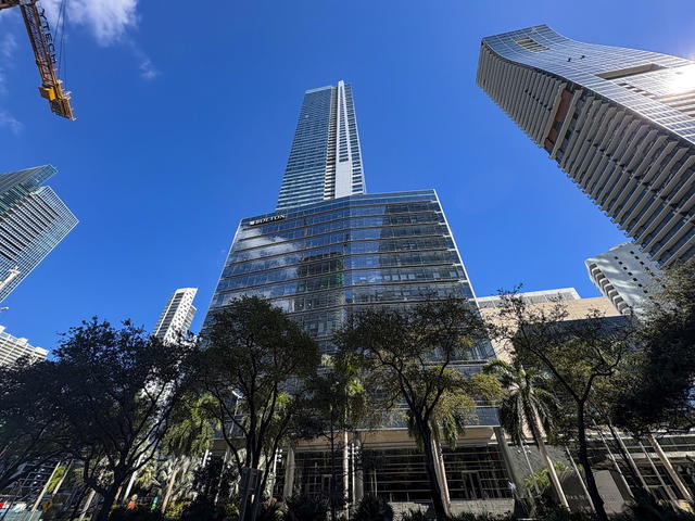 Four Seasons Residences Miami  photo 3