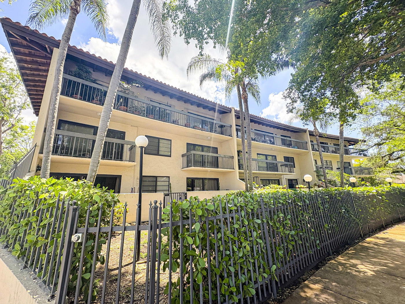 Futura Sansovino Condo