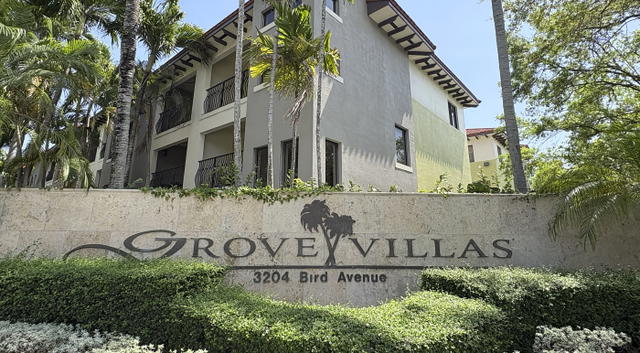 Grove Villas Condo photo 2