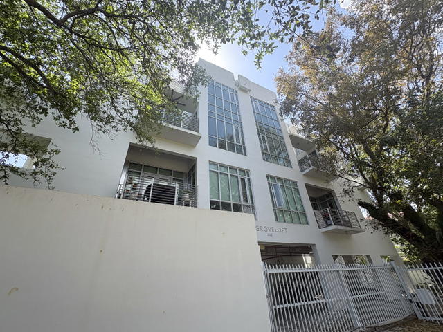Groveloft Condo photo 2
