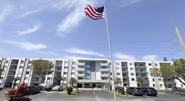 Hallandale Gardens Condo photo 3