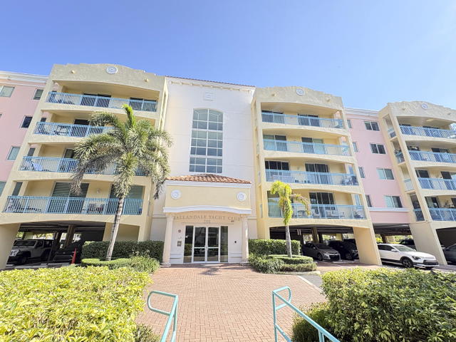 Hallandale Yacht Club  photo 2