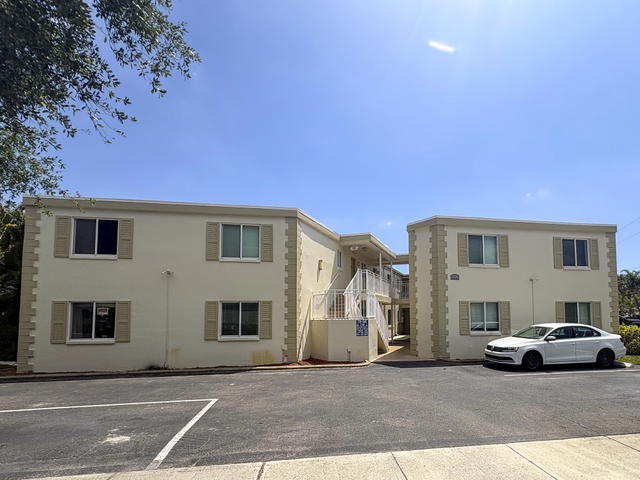 Harbordale Breezes Condo photo 2