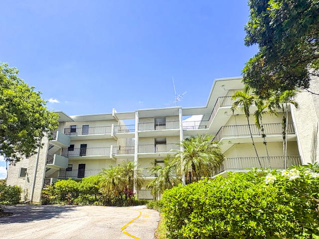 Jacaranda Villas 2 Condo photo 3