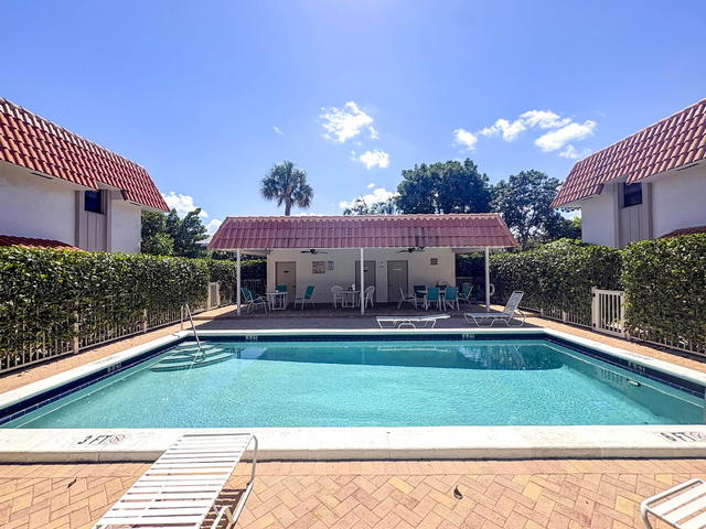 Landmark Townhouses of Boca Raton  photo 3