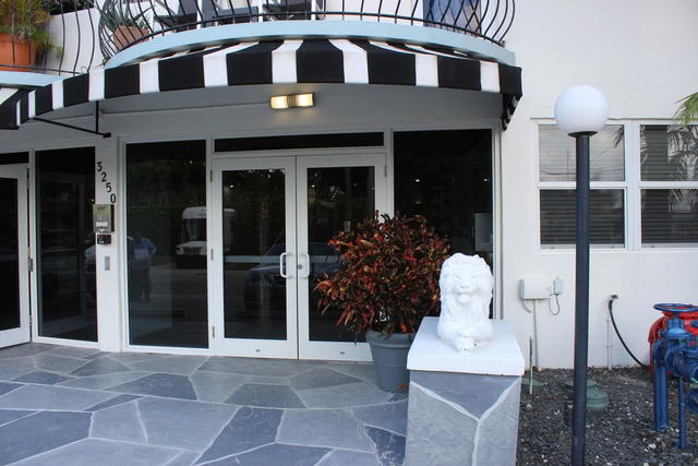 Le Cercle by the Beach  photo 2