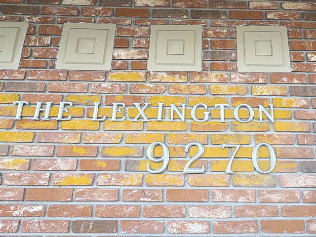 Lexington Condo photo 3