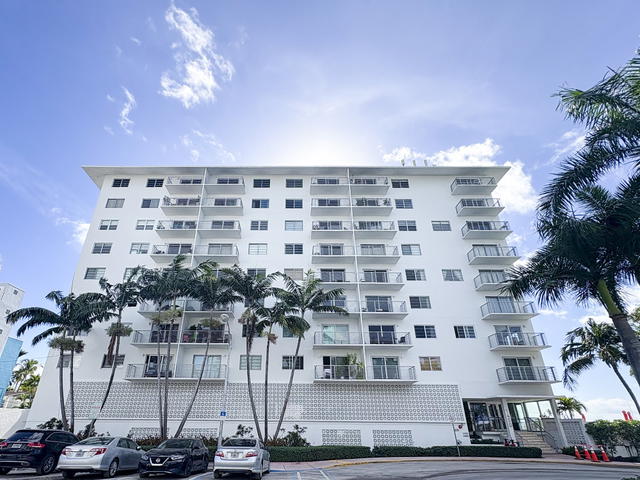 Lincoln Bay Towers Condo photo 2