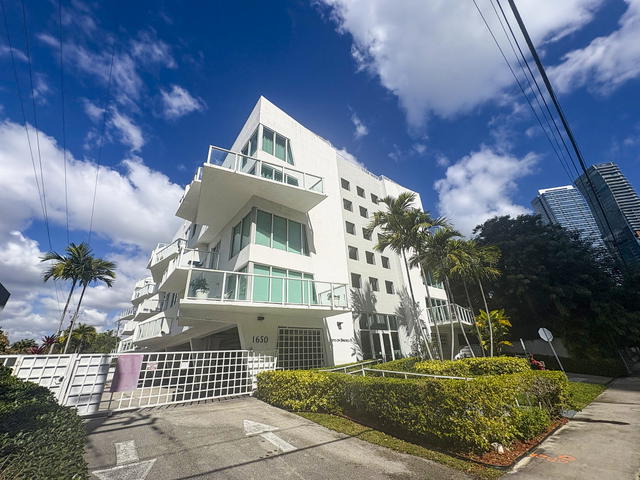 Lofts On Brickell II Condo photo 2