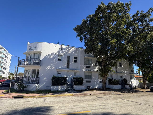 Lofts at Abbot  photo 2